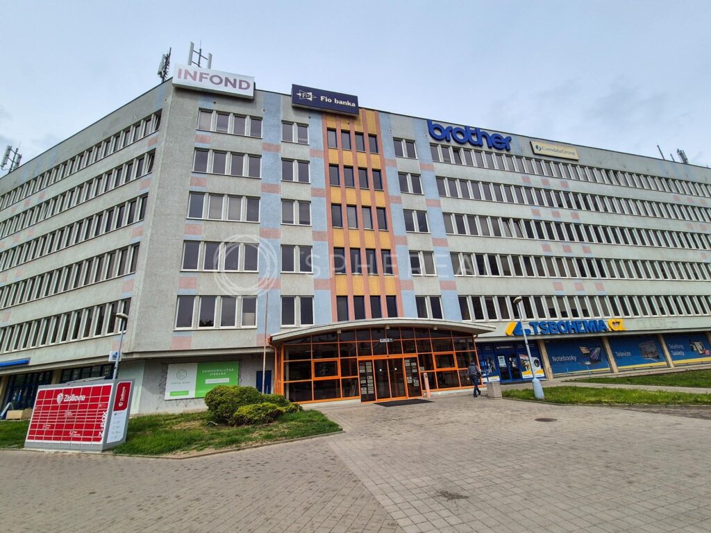 Pronájem kancelářských prostor o ploše 259 m² v administrativním objektu v širším centru Brna
